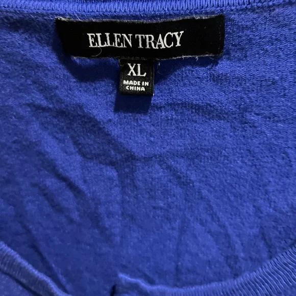 221. WOMENS ELLEN TRACY XL DETAIL SWEATER - Picture 2 of 6